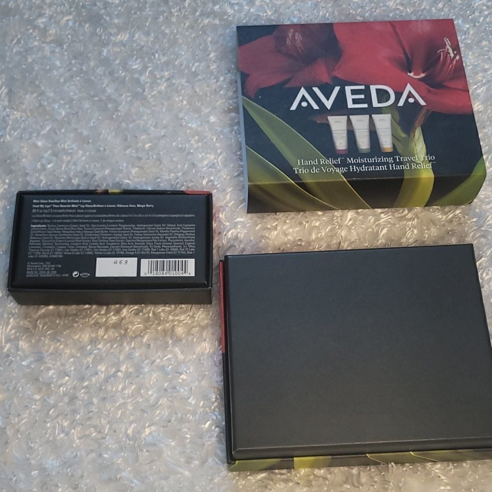 Two aveda gift boxes - Picture 3 of 3